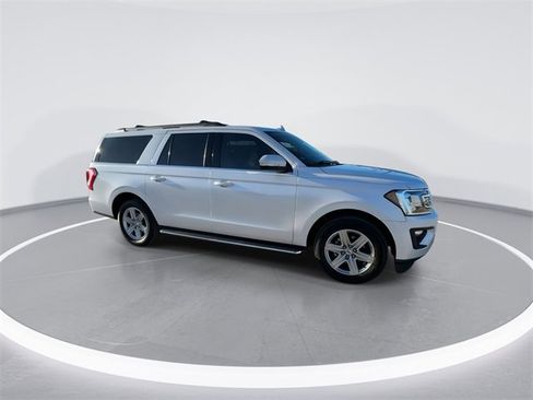 Certified 2018 Ford Expedition Max XLT w/ Equipment Group 202A image 13