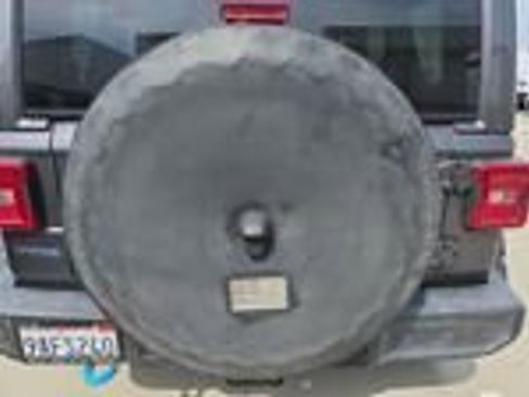 Used 2021 Jeep Wrangler Unlimited Rubicon 4xe image 18