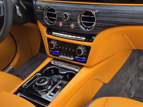 New 2025 Rolls-Royce Spectre w/ Spectre Launch Package image 22