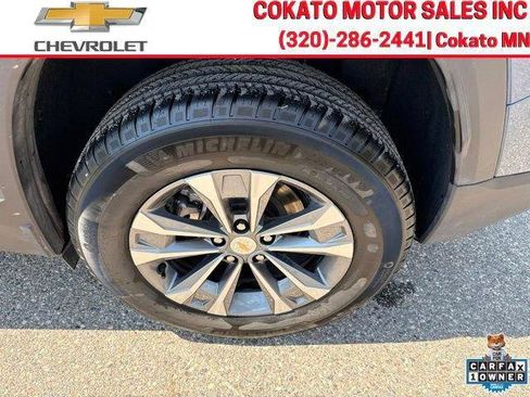 Used 2026 Chevrolet Equinox LT AWD/4WD image 8