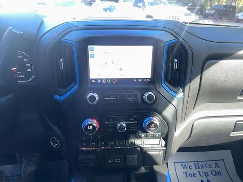 Used 2019 GMC Sierra 1500 AT4 w/ AT4 Premium Package image 16