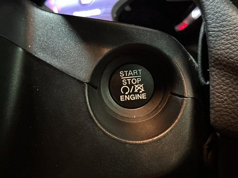 Certified 2021 Jeep Compass Limited image 21