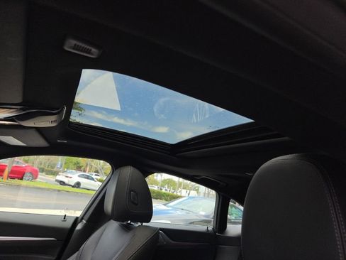 Used 2024 BMW i4 eDrive40 image 5