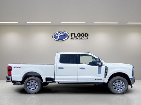 New 2025 Ford F250 Lariat w/ Lariat Ultimate Package image 3