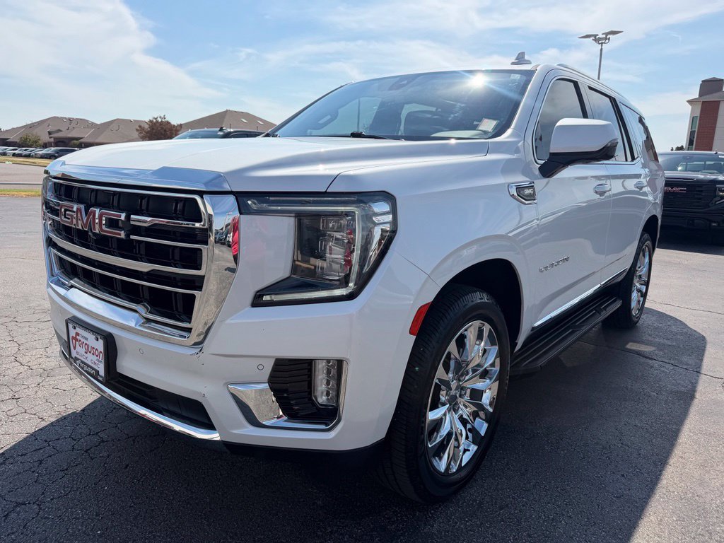 Used 2022 GMC Yukon SLT w/ SLT Luxury Package AWD/4WD image 10