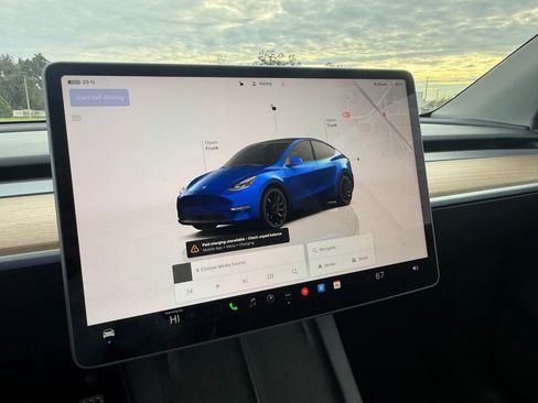 Used 2023 Tesla Model Y Performance image 20