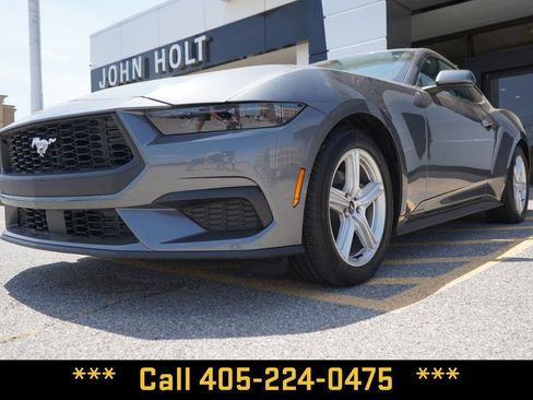 Used 2026 Ford Mustang Premium RWD image 4