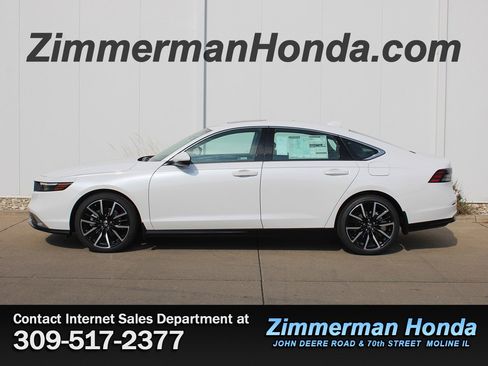 New 2025 Honda Accord Touring image 6