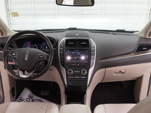 Used 2019 Lincoln MKC Reserve w/ MKC Technology Package FWD image 24