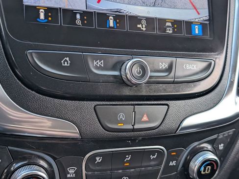 Used 2023 Chevrolet Equinox Premier FWD image 15