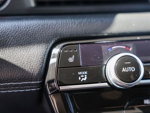 Certified 2025 Honda Pilot EX-L image 18