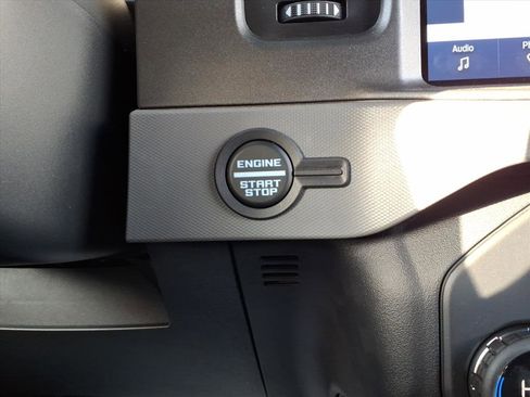 Used 2024 Ford Bronco Black Diamond image 26