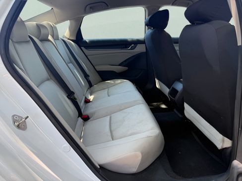 Used 2019 Honda Accord LX image 12