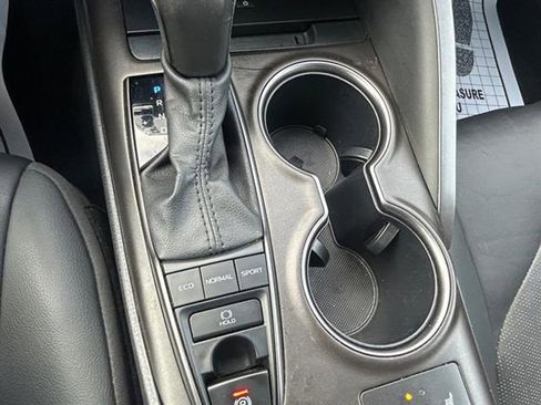 Used 2024 Toyota Camry XSE image 14