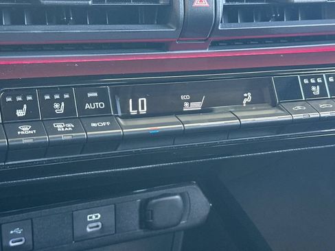 Used 2024 Toyota Prius Prime Premium w/ Advanced Technology Package FWD image 22