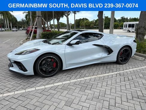 Used 2020 Chevrolet Corvette Stingray Preferred Cpe w/ 2LT Preferred Equipment Group RWD image 4