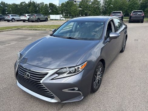 Used 2017 Lexus ES 350 w/ Luxury Package FWD image 13
