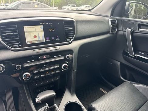 Used 2022 Kia Sportage EX w/ EX Technology Package FWD image 10