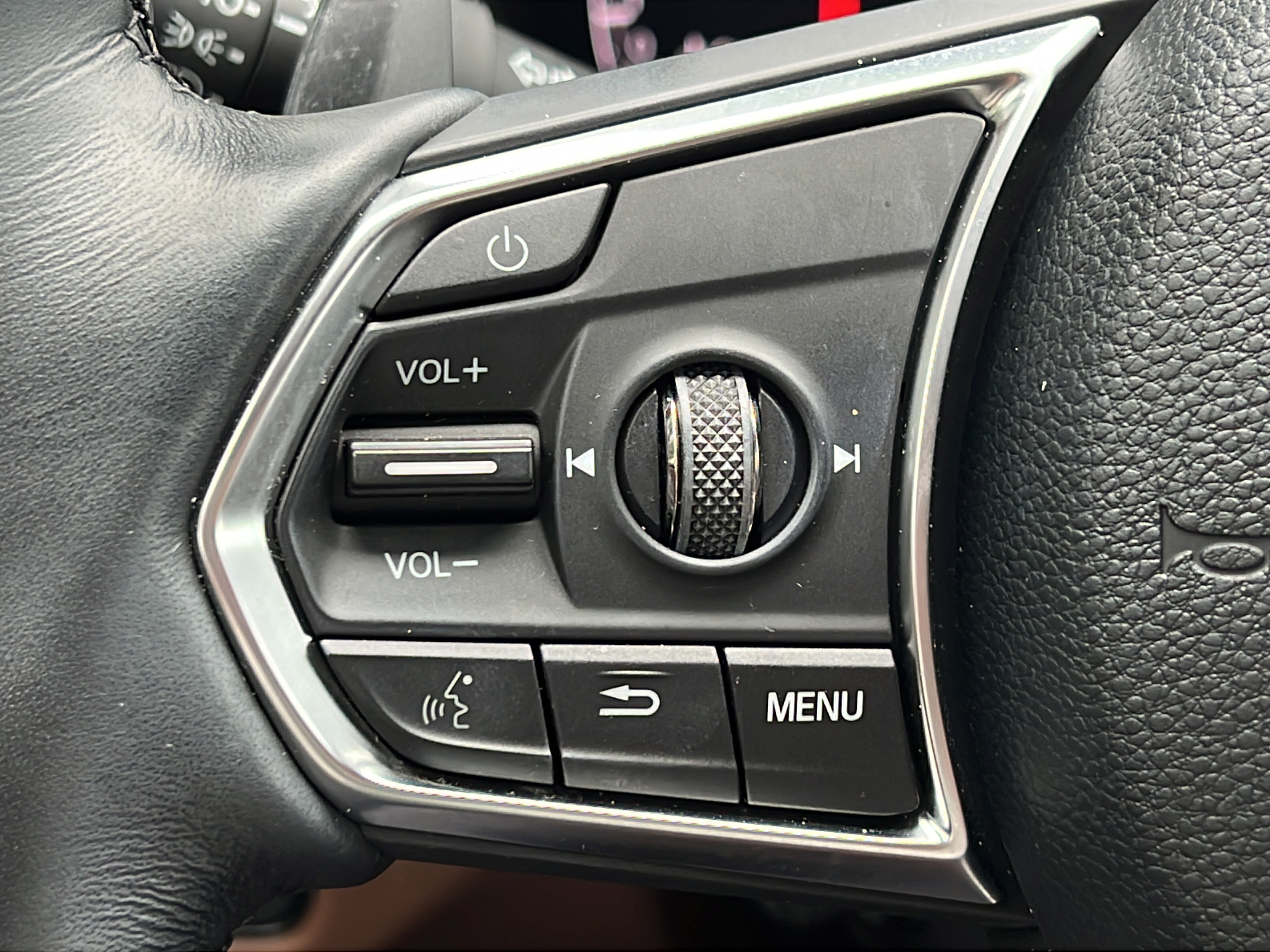 Used 2025 Acura MDX w/ Technology Package AWD/4WD image 21