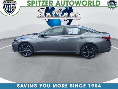 Used 2023 Nissan Altima 2.5 SR w/ SR Premium Package FWD image 6