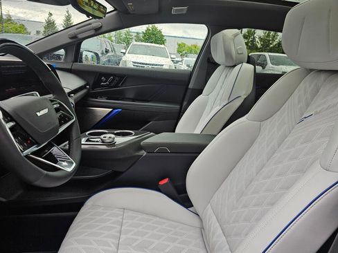 New 2026 Cadillac Optiq V AWD/4WD image 26
