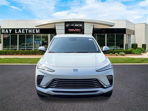 Used 2025 Buick Envista Preferred w/ Convenience I Package image 8