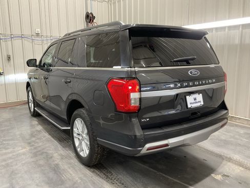 Used 2022 Ford Expedition XLT image 22