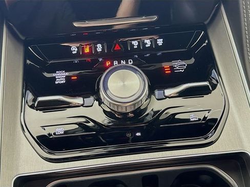 New 2026 Jeep Grand Wagoneer 4WD image 17