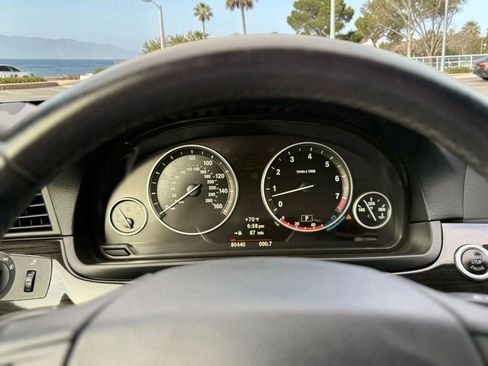Used 2011 BMW 528i Sedan RWD image 22