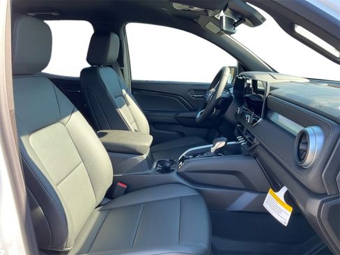 New 2025 Chevrolet Colorado LT w/ LT Convenience Package image 20