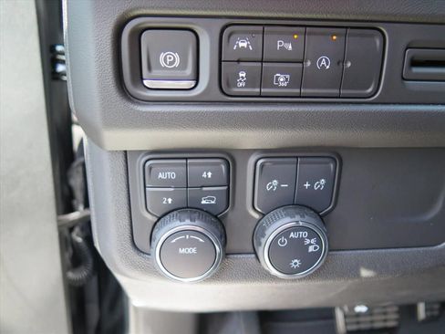 Used 2024 Chevrolet Tahoe RST w/ RST Performance Edition AWD/4WD image 10