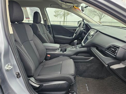 Used 2021 Subaru Outback 2.5i image 10
