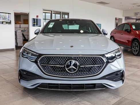 New 2026 Mercedes-Benz E 350 4MATIC Sedan image 2
