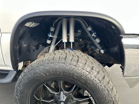 Used 2002 GMC Yukon XL 2500 SLT image 74