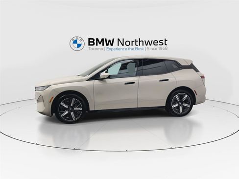 New 2026 BMW iX xDrive45 image 10