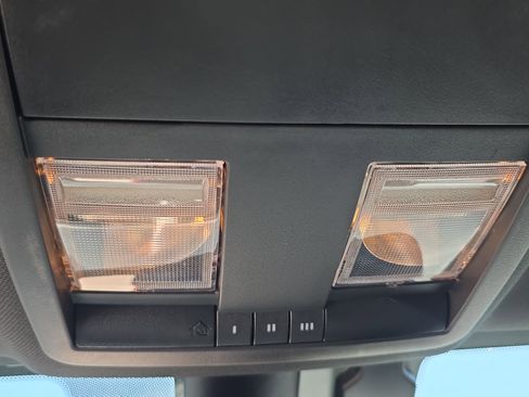 Used 2021 Dodge Challenger SXT w/ Plus Package RWD image 25
