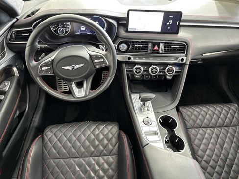 Used 2022 Genesis G70 3.3T image 13