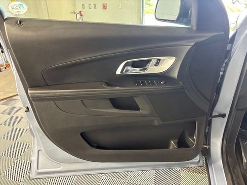 Used 2015 Chevrolet Equinox LS FWD image 11