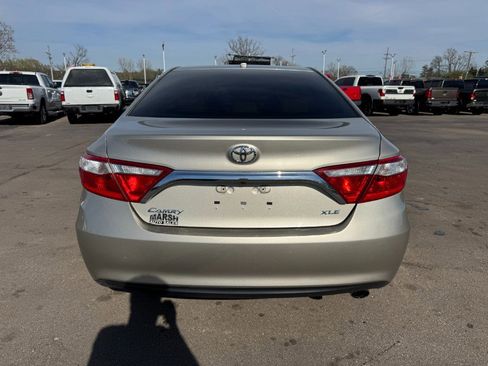 Used 2017 Toyota Camry XLE w/ Moonroof Package image 4