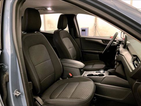 Certified 2023 Ford Escape Active AWD/4WD image 7
