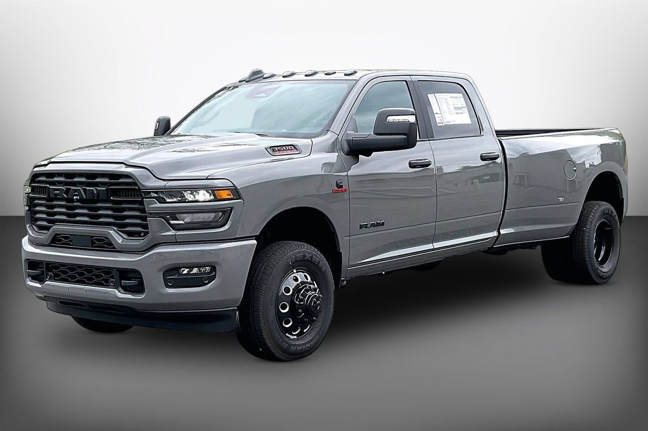 New 2026 RAM 3500 Big Horn AWD/4WD image 4