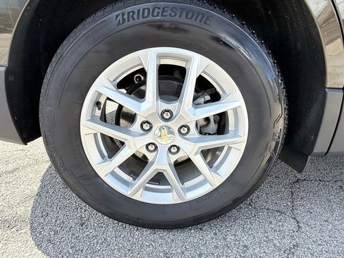 Used 2023 Chevrolet Equinox LT image 31