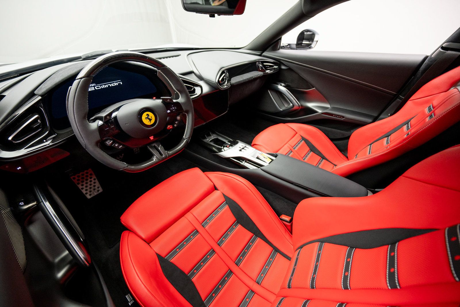 Used 2025 Ferrari 12Cilindri RWD image 10