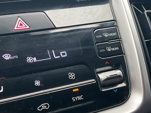 Used 2021 Kia Sorento EX w/ Panoramic Sunroof Package image 30