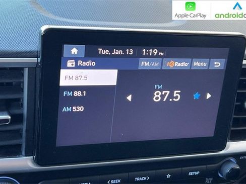 Used 2023 Hyundai Venue SEL image 23