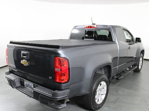 Used 2016 Chevrolet Colorado LT w/ LT Convenience Package RWD image 3