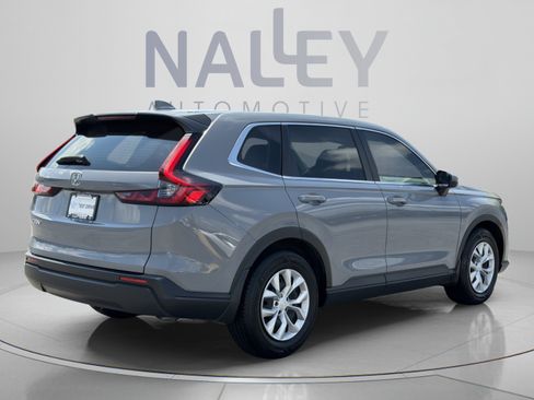 Used 2023 Honda CR-V LX image 5
