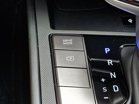 Certified 2025 Hyundai Elantra Sport FWD image 24