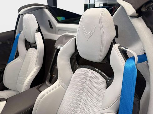 Used 2024 Chevrolet Corvette Z06 w/ Z07 Performance Package image 33