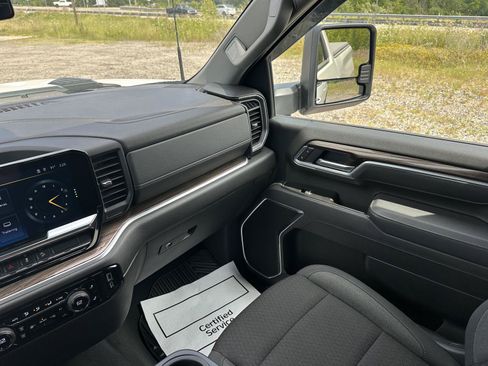 Certified 2025 Chevrolet Silverado 2500 LT w/ Convenience Package AWD/4WD image 23